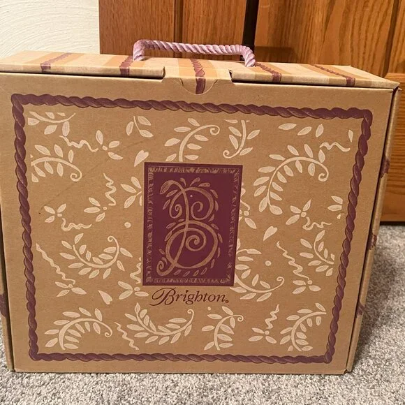 New in Box Brighton "Wendy" purse - Picture 5 of 6